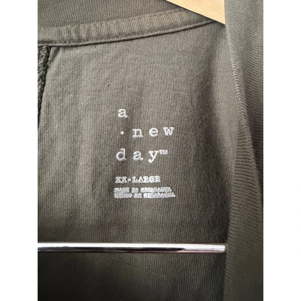 A New Day Womens XXL Olive Green Cuffed Cap Sleeve Muscle Tee Boxy Basic T-Shirt - Picture 2 of 6